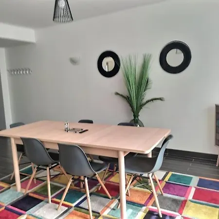 Feriehus Maison Spacieuse 240m² - 7chambres - 16pers'