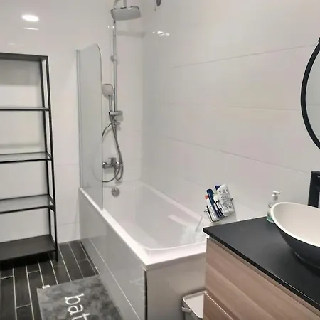 Maison Spacieuse 240m² - 7chambres - 16pers' Woippy