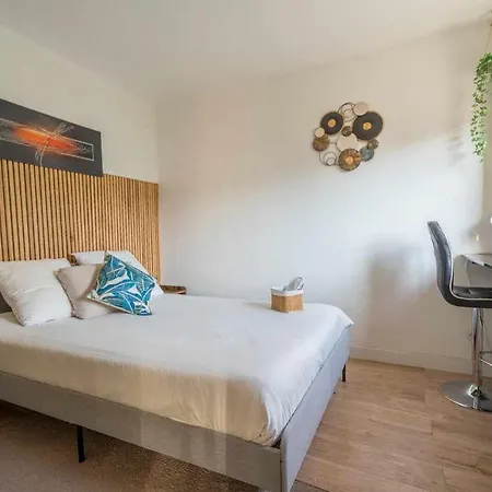 Feriehus Maison Spacieuse 240m² - 7chambres - 16pers'