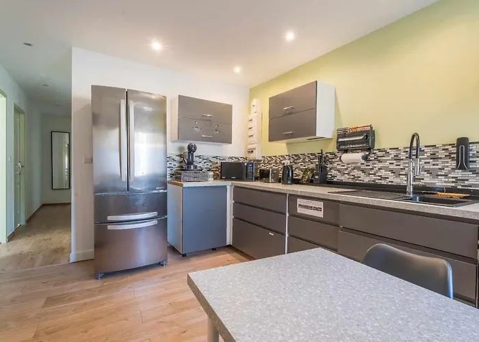 Maison Spacieuse 240m² - 7chambres - 16pers'