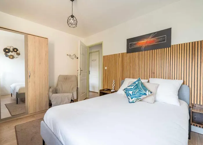 Maison Spacieuse 240m² - 7chambres - 16pers' *