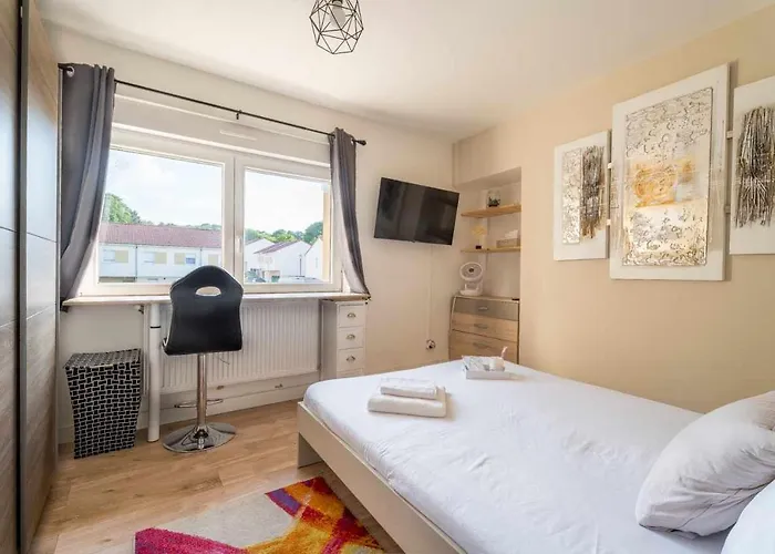 Maison Spacieuse 240m² - 7chambres - 16pers' * Woippy