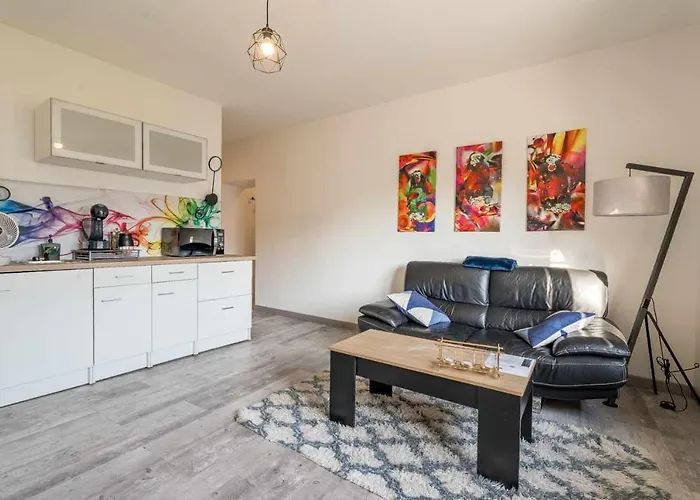 Maison Spacieuse 240m² - 7chambres - 16pers' *